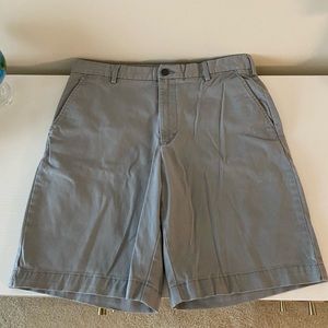 IZOD Grey Shorts: Men’s 32x9.5